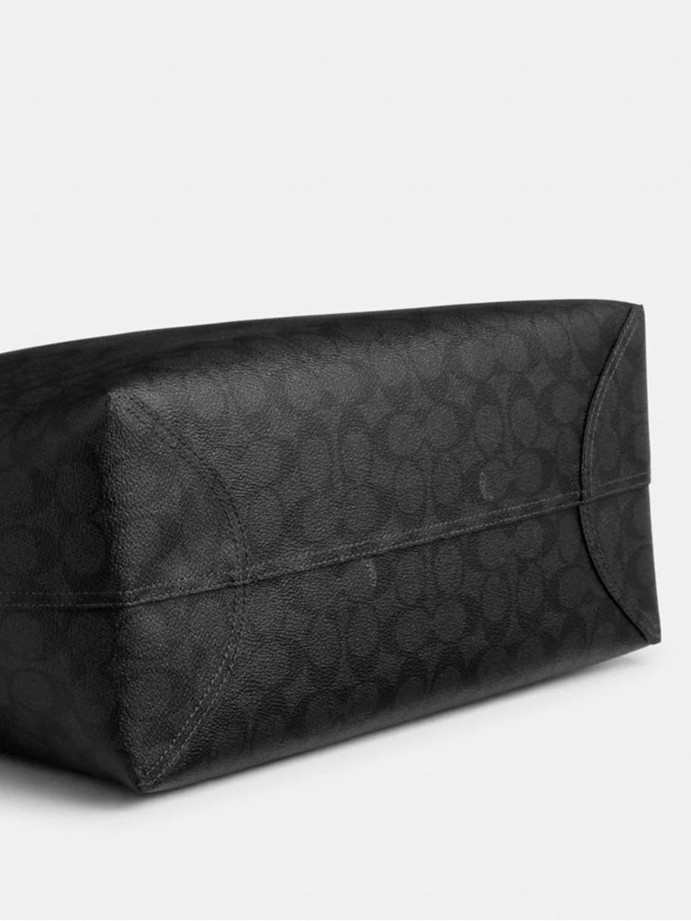 Coach City Tote in Signature Canvas (Gunmetal Hardware) - Picture 5 of 10